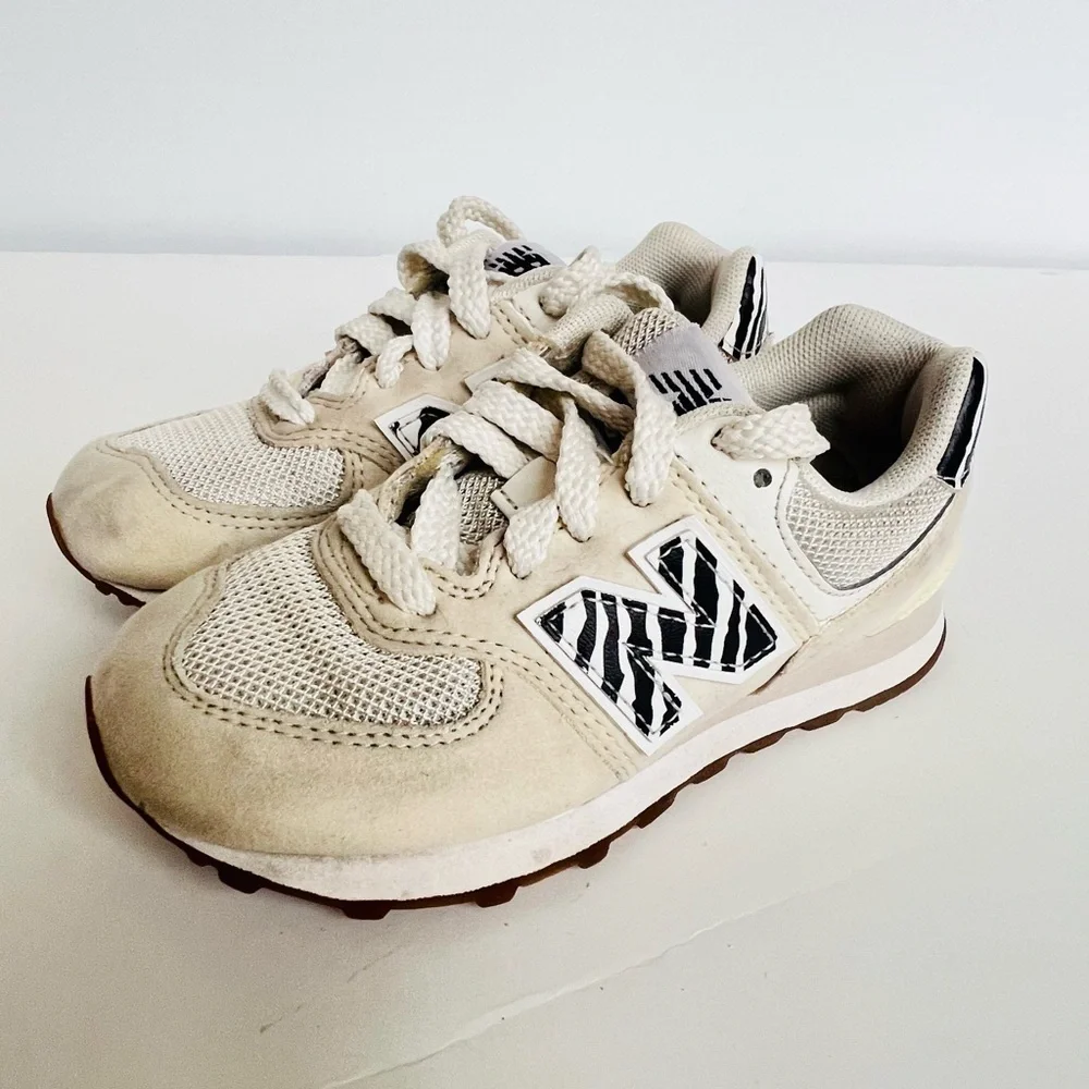 New Balance Girl's Kids 574 V1 70s Racing Lace-up Sneaker